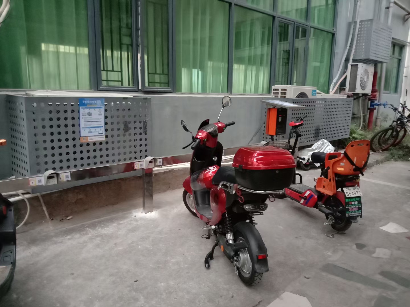 小區(qū)電動車充電樁怎么合作？